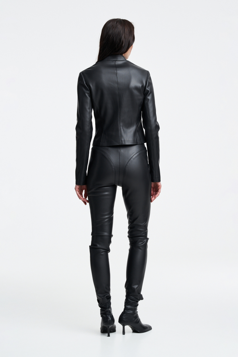 Лонгслив из экокожи Label .B, цвет: Черный Tp.03.3.5911BLC | новая коллекция купить онлайн