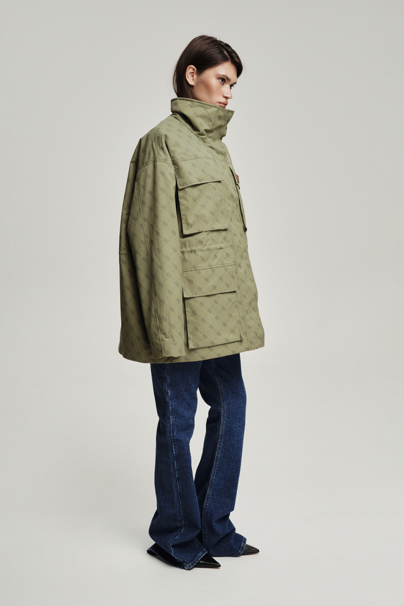 Парка утепленная с паттерном Label .B, цвет: хаки Jc.33.5.5924/4KHP | новая коллекция купить онлайн