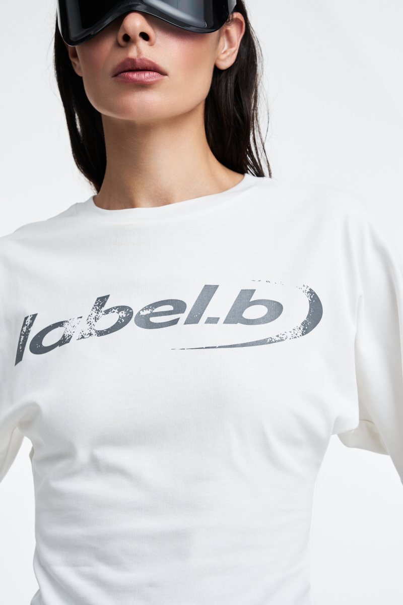 Лонгслив приталенный Label .B, цвет: молочный Тр.03.3.67WH | новая коллекция купить онлайн